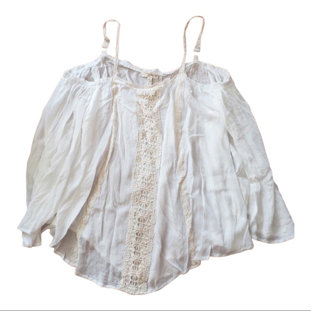 Off the shoulder long sleeve blouse